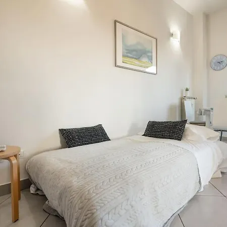 Crystal House Front Tramvia Apartment Florenz
